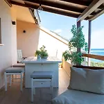 Sunrise Sisters' Apartamento *